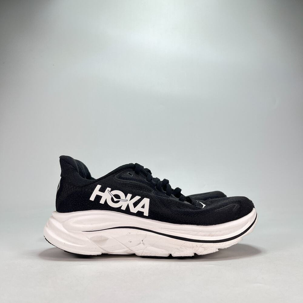 Hoka One One Clifton 10 Black White Running Shoes 1162031 BWHT Women's Size 6.5B